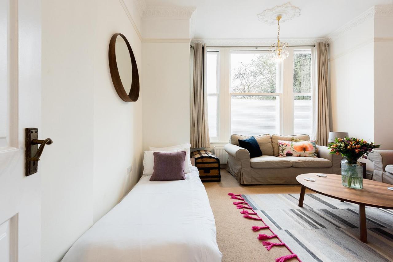Heart Of Ealing Apartment With Garden Londres Exterior foto