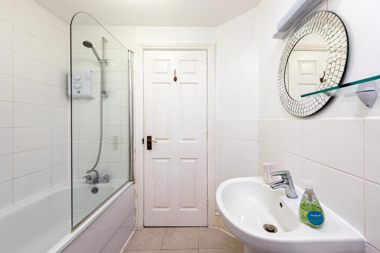 Heart Of Ealing Apartment With Garden Londres Exterior foto