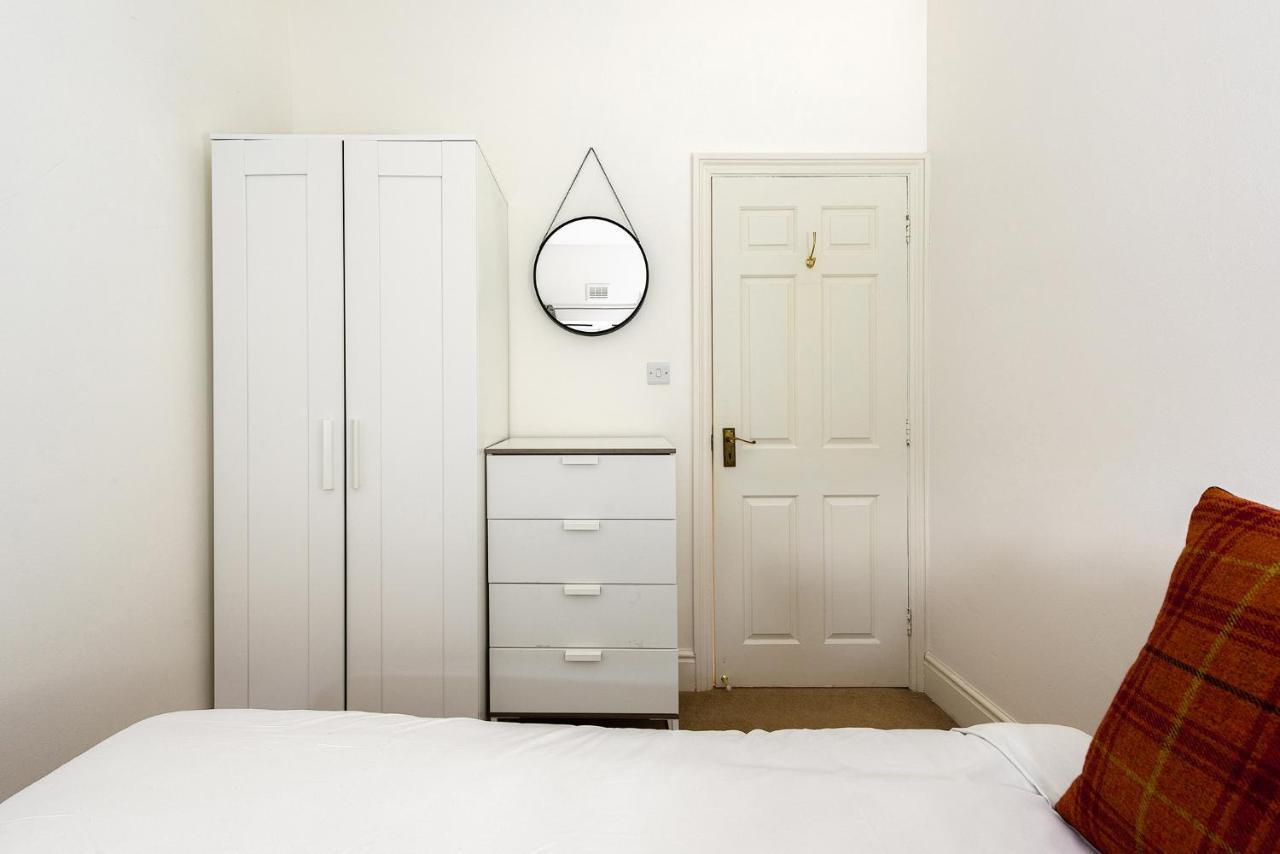 Heart Of Ealing Apartment With Garden Londres Exterior foto